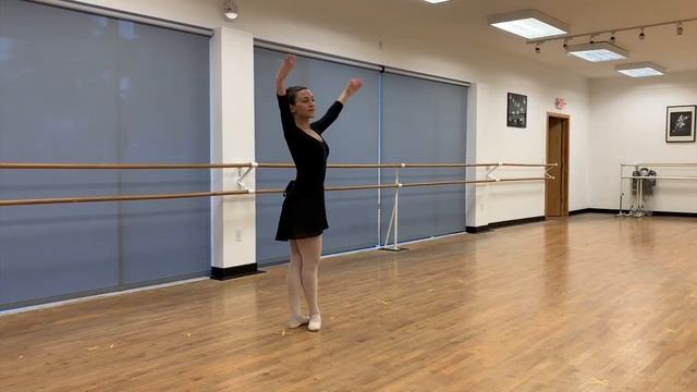 Ballet Basics: 3rd Port de Bras Cecchetti смотреть онлайн