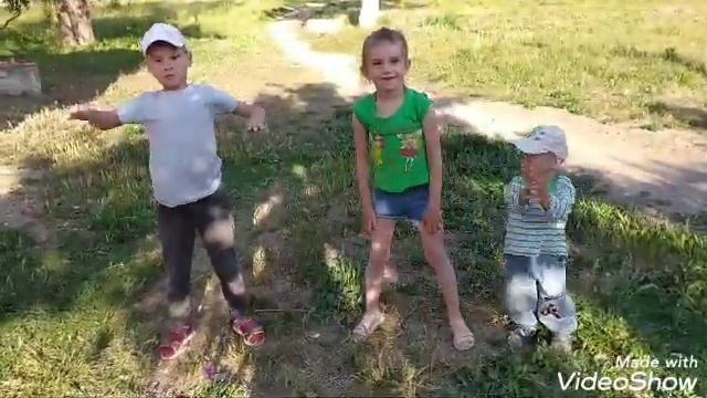 акция «На зарядку всей семьей!». Семья Менаевых Александра и Натальи смотреть онлайн