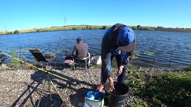 Рыбалка на донки. Отдых на берегу реки. смотреть онлайн