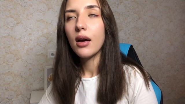 ASMR Болталка шёпотом. Эффект наушников ? смотреть онлайн