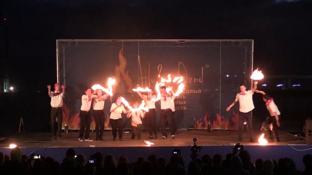 Шоу-группа "Корица". «Добро пожаловать или посторонним вход воспрещён» смотреть онлайн