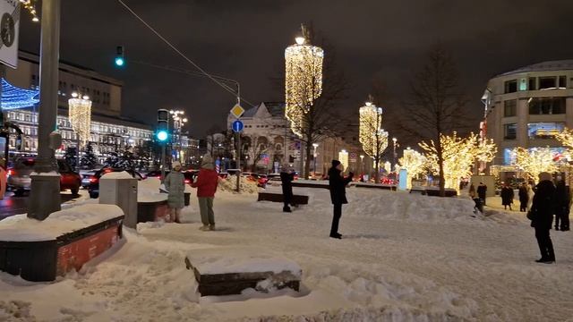 Новогодняя Москва 2022. Где погулять. Ёлка на Лубянской площади смотреть онлайн