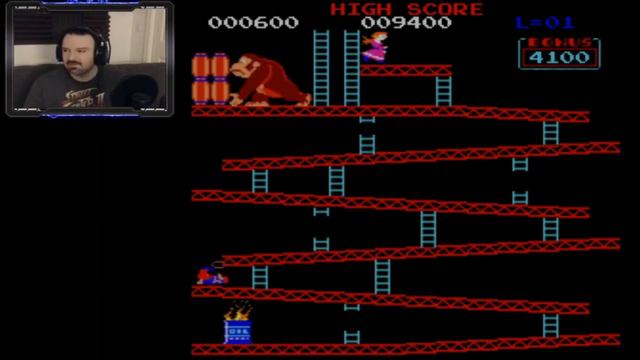 This is how you DON'T play Donkey Kong (1981) смотреть онлайн