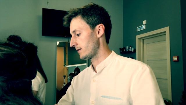 Как сделать трендовую, Голливудскую укладку? смотреть онлайн