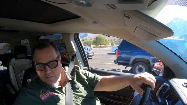 $4.34 McRib, McDonald's Drive-Thru, 10795 N Oracle Rd, Oro Valley, Arizona, 2 December 2020 GX01065 смотреть онлайн