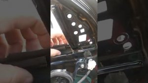 Ремонт Toyota Rav4 30/замена бархотки переднего стекла