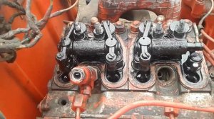 Трактор Т-25.  Снятие форсунки.