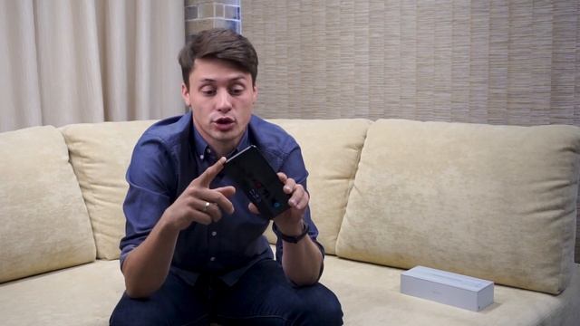 Обзор смартфона Oppo Reno Z. Без рамок, отличные камеры, стильный и недорогой.