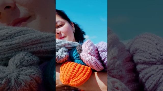 Вяжу тепло и уют для вас! Всегда есть в наличии шапки и повязки. #вяжуназаказ #абакан #рукоделие смотреть онлайн