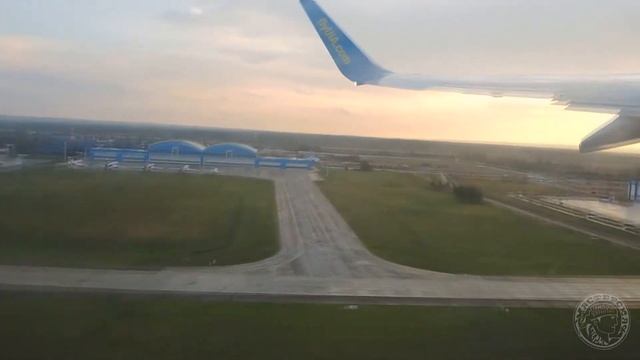 Полет в самолёте. Вид из иллюминатора (2018) смотреть онлайн