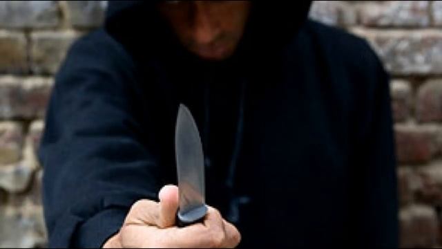 ОДИН ИЗ ЛУЧШИХ ПРИЕМОВ ПО НЕЛЕТАЛЬНОЙ САМООБОРОНЕ С НОЖОМ! смотреть онлайн