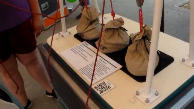 Херсон красивое мероприятие 7.08.2021 люди, аттракционы познавательные, фонтан, лекции, игра, наука смотреть онлайн