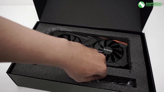 MỞ HỘP RADEON RX VEGA 64 OC ĐẦU TIÊN DÀNH CHO DÂN ĐỒ HỌA смотреть онлайн