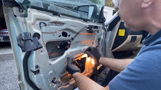 Subaru Forester Window Regulator Replacement смотреть онлайн