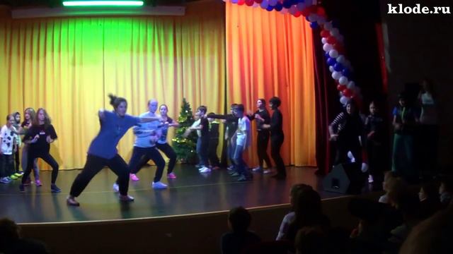 Театрализованное хип-хоп шоу (зимняя смена лагеря КлоДэ) смотреть онлайн
