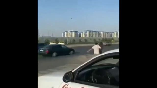 помог перейти. смотреть онлайн