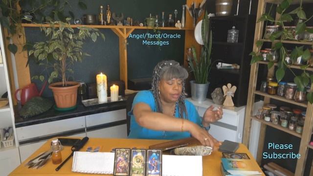 Angel/Tarot/Oracle Messages - 4 decks 21 March 2022 смотреть онлайн