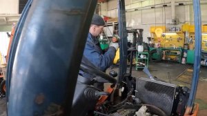 Упал погрузчик.  Восстановление