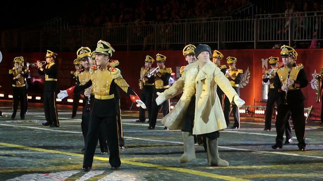 Центральный военный оркестр Минобороны России на Красной площади смотреть онлайн