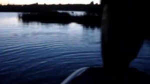 Рыбалка кастинговой сетью с резиновой лодки. Заброс и улов.