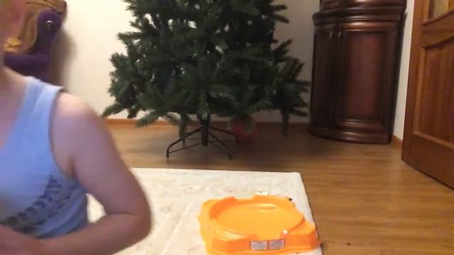 Как собрать и запускать игрушку-волчок Бейблэйд/Beyblade Арена (Инструкция) смотреть онлайн