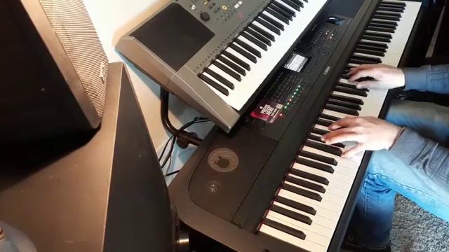 How Deep is Your Love 💞 - BeeGees cover on Yamaha DGX670 digital piano смотреть онлайн