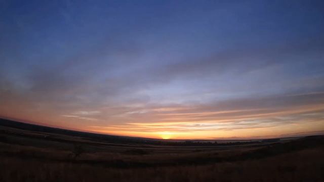 Летний закат после дождя в с. Нежинка, Оренбургского района, Оренбургской области смотреть онлайн