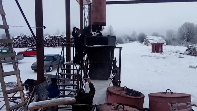 #БИЗНЕС В ДЕРЕВНЕ. НАЧИНАЕМ СБОРКУ ПЕЧЕЙ ПО ПРОИЗВОДСТВУ ДРЕВЕСНОГО УГЛЯ(5) смотреть онлайн