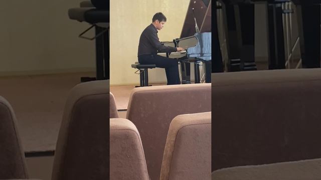 Й. Гайдн Соната E-dur I часть смотреть онлайн