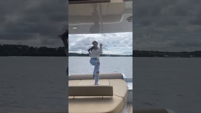 Зириус и Румба смотреть онлайн