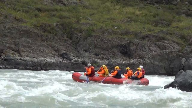 Рафт в Аюлинском пороге Катунь 23.07.13 смотреть онлайн