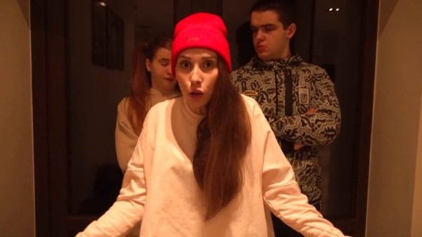 ГАЛЯ ВЛЮБИЛАСЯ В ВЛАДИКА КРАСАВЧИКА!!!