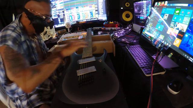 Ibanez Axion Label UNBoXiNg WARN THE GODS смотреть онлайн