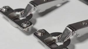 Установка петель Titus EasyFix и демпфера Glissando TL2