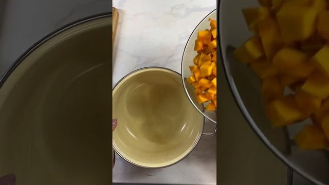 Каша-вкусняша из тыквы. #домашняяеда #кашанамолоке #кашаизтыквы смотреть онлайн