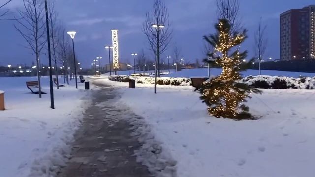 Метель в Краснодаре. Вечерняя прогулка в парке "Родные просторы" смотреть онлайн
