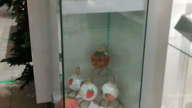 Ярмарка новогодняя Гостиный двор. St. Petersburg, historical shop Gostiny Dvor new year смотреть онлайн