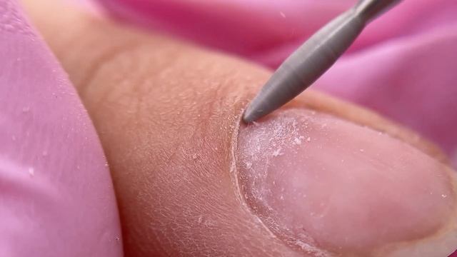 Deep Manicure Life Hack | Clean Cuticle Pocket | Russian Manicure смотреть онлайн