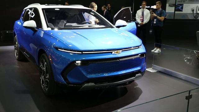 2024 Chevrolet Equinox EV | 2022 Detroit Auto Show | Driving.ca смотреть онлайн