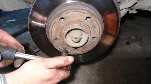 Замена тормозных дисков  Рено Дастер