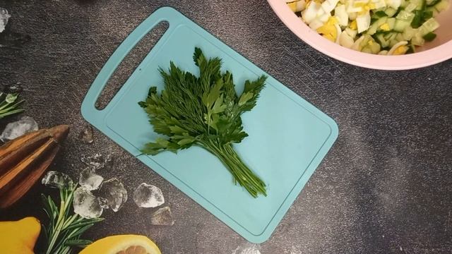 САЛАТ с копчёной курицей на праздничный стол! Вкусный и простой рецепт салата. смотреть онлайн