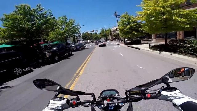 Zero FXS Electric motorcycle vs CBR 600 / Corvette Stingray Thug life / Eco Mode смотреть онлайн