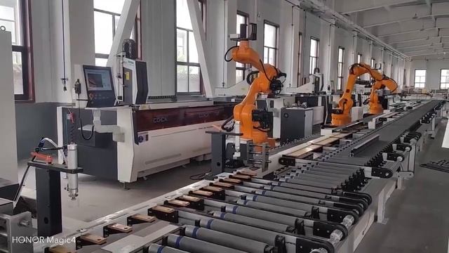 Smart Production Line for Thermal Aluminum Window, Cutting Center, Robot Arm and Machining Center смотреть онлайн