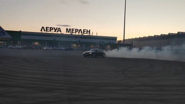 Дрифт Mercedes CLS W219