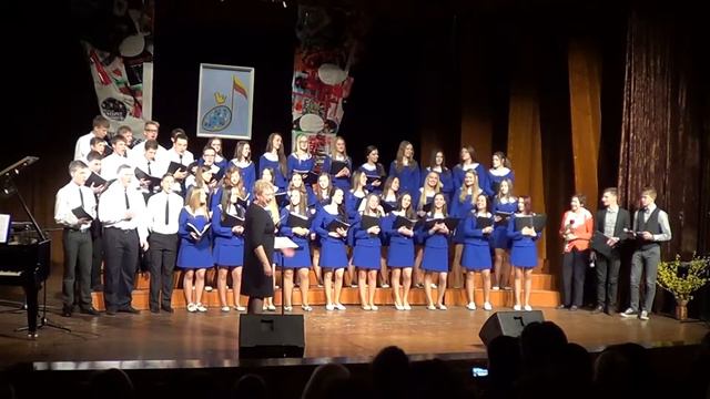 Choras Bildukai-Meilė nerūdija смотреть онлайн