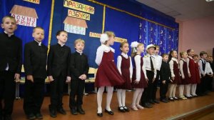 ВЫГЛЯНУЛО СОЛНЫШКО ИЗ ЗА СЕРЫХ ТУЧ