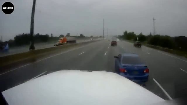 455 Most Shocking Moments Of Idiots In Cars Got Instant Karma! | Best of Summer ! смотреть онлайн