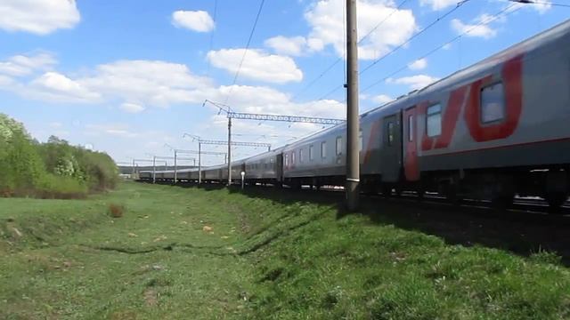Электровоз ЧС4Т-672 с поездом № 021 Москва - Прага смотреть онлайн