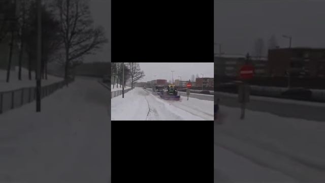 Бордюр или дорожный знак?