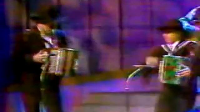 ACCORDEON ABUSE COALCOMAN смотреть онлайн